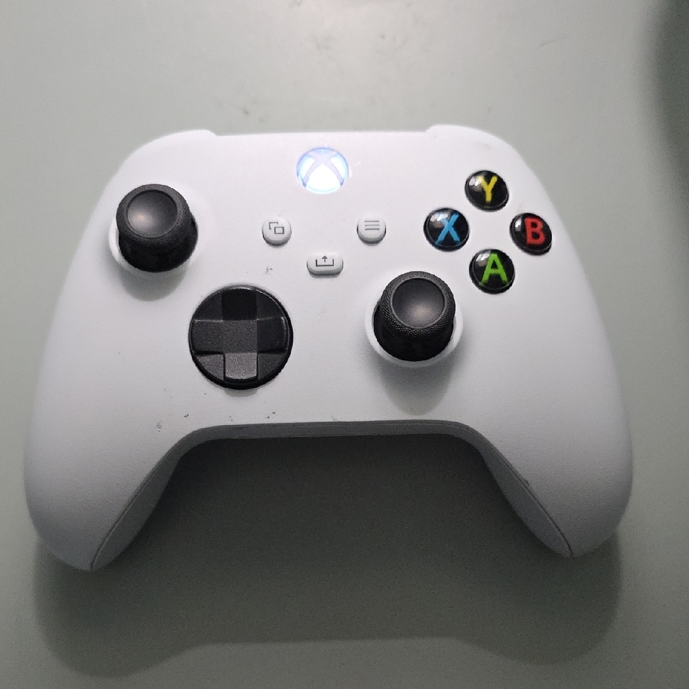 Wireless Controller - White